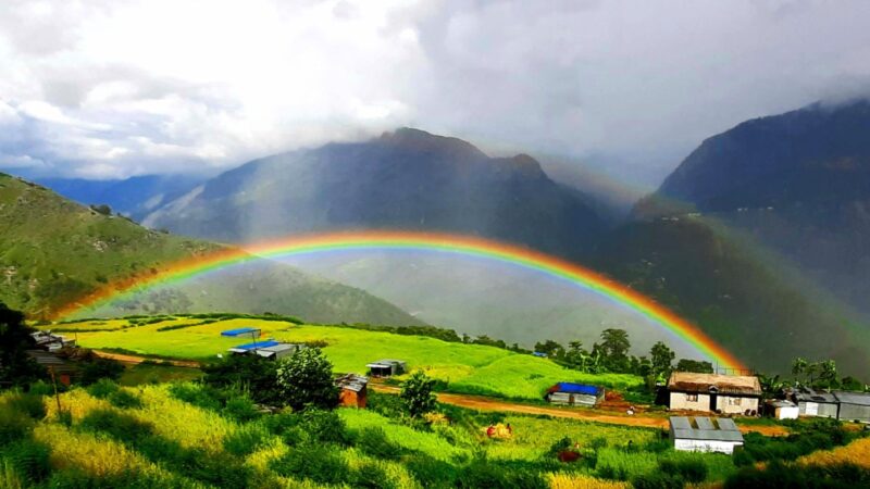 जब सप्तरंगी इन्द्रेणीले  बस्ती ढाक्याे (फोटो फिचर)