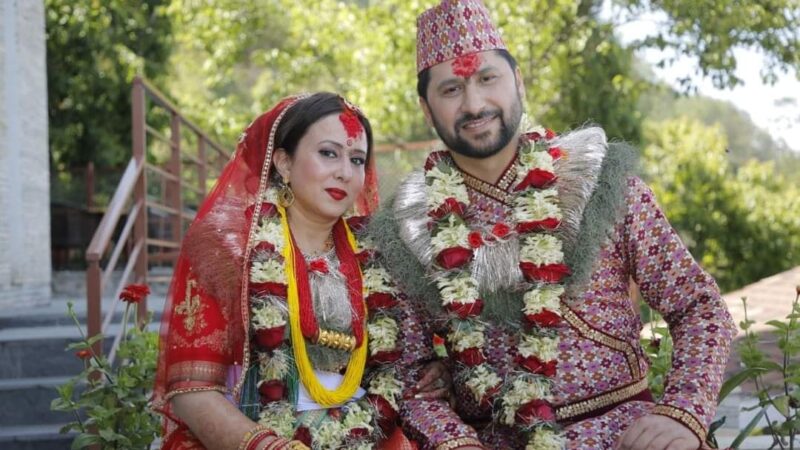 पत्रकार रवि लामिछाने दम्पतीलाई कोरोना
