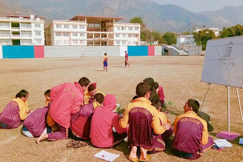 नेपाली विद्यार्थी कुटिएको स्कुलमा मुस्ताङका शिक्षक मृत भेटिए
