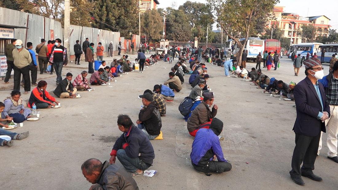 निःशुल्क खाना खुवाउने ठाउँ थापाथली सारियो