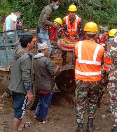 अछाममा पहिरोमा परी २२ जनाको मृत्यु