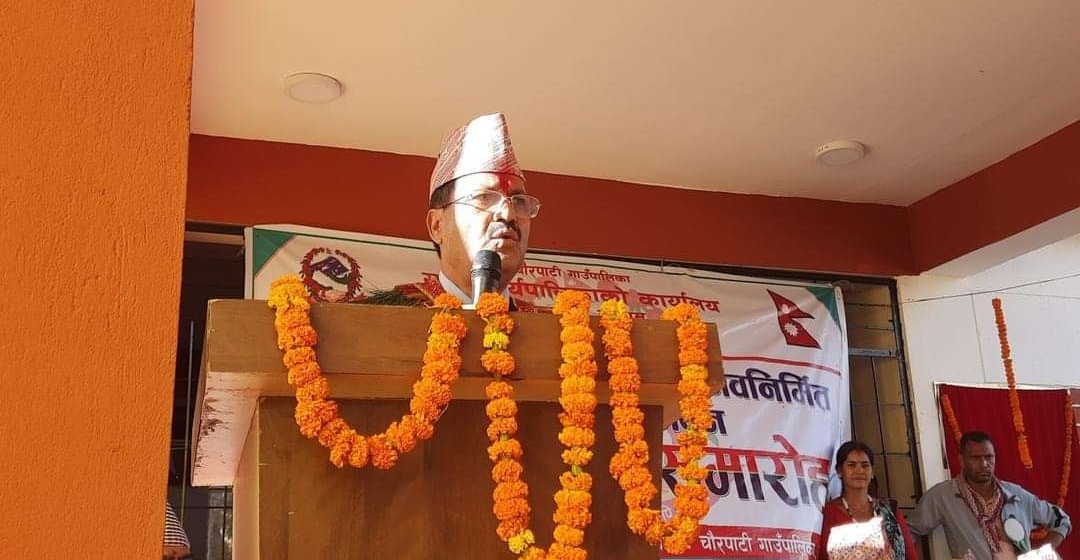 अछाम पुगेर परराष्ट्रमन्त्री मन्त्री साँउदले भने सत्ता गठबन्धन भत्किदैन