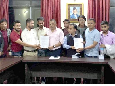 नेविसंघका असन्तुष्ट पक्षले बुझाए महामन्त्रीद्वय गगन र विश्वलाई बुझाए विधान