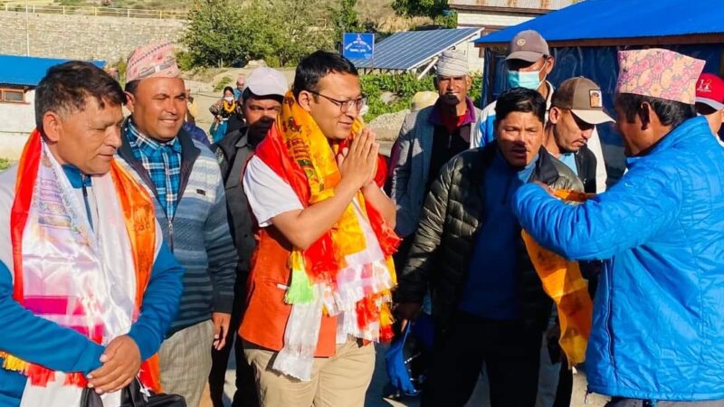 काङ्ग्रेस नेता शाही लाई हुम्लामा भब्य स्वागत ,कर्णालीका कांग्रेसका दशवटै जिल्लालाई युवा नेता शाहीको धन्यवाद।
