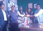 जयगढका अग्नि पिडितका लागि मेल्लेख ५ का अध्यक्ष अधिकारीले संकलन गरे १ लाख बढी सहयोग