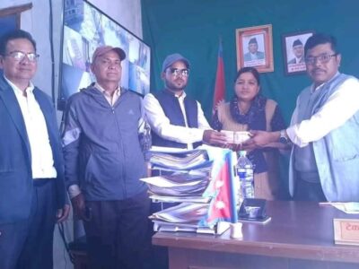 जयगढका अग्नि पिडितका लागि मेल्लेख ५ का अध्यक्ष अधिकारीले संकलन गरे १ लाख बढी सहयोग
